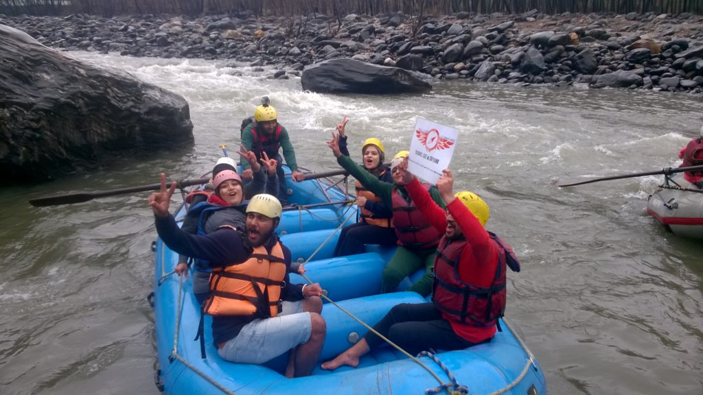 river rafting in manali