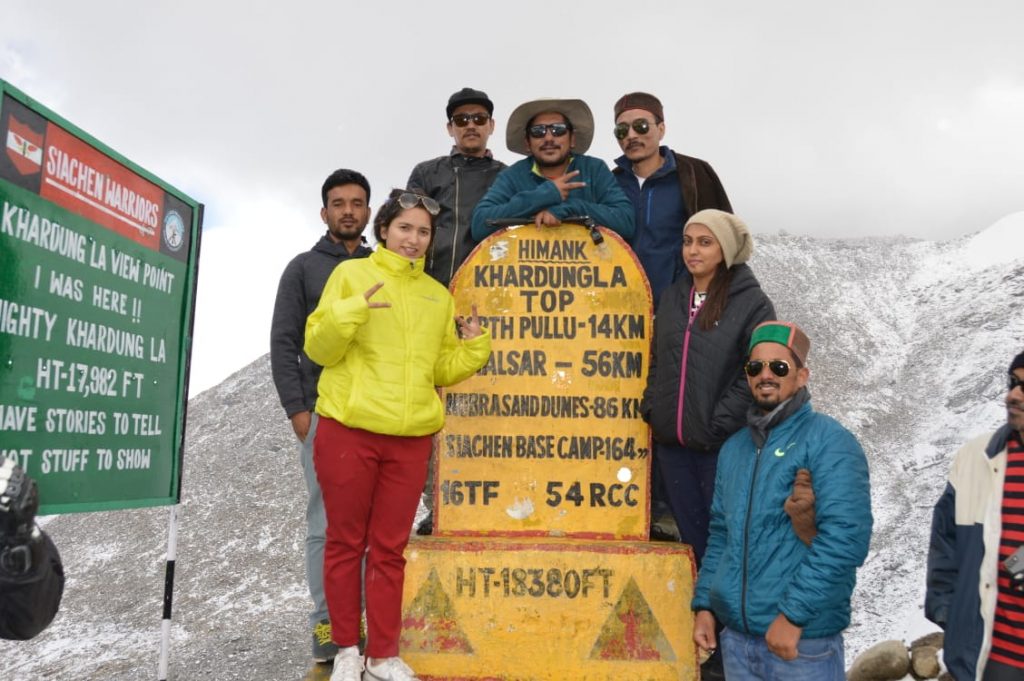 khardungla pass leh ladakh