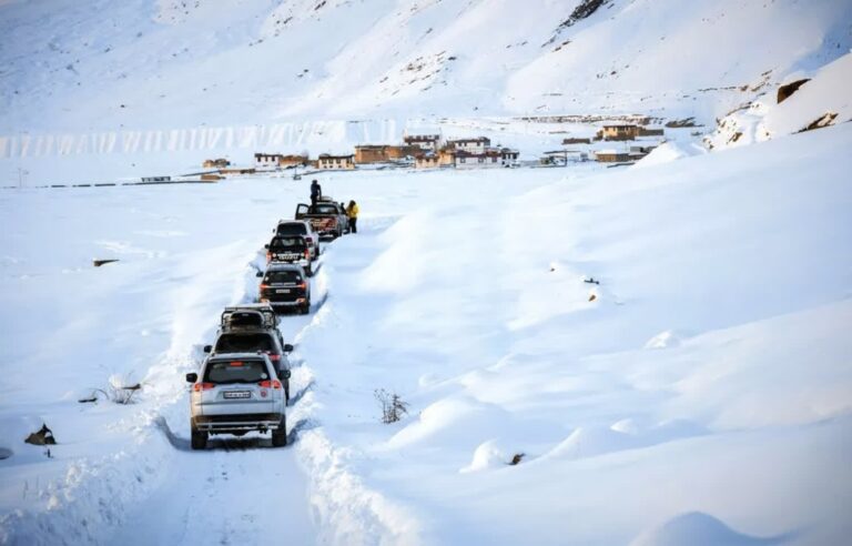 Taxi_in_Spiti